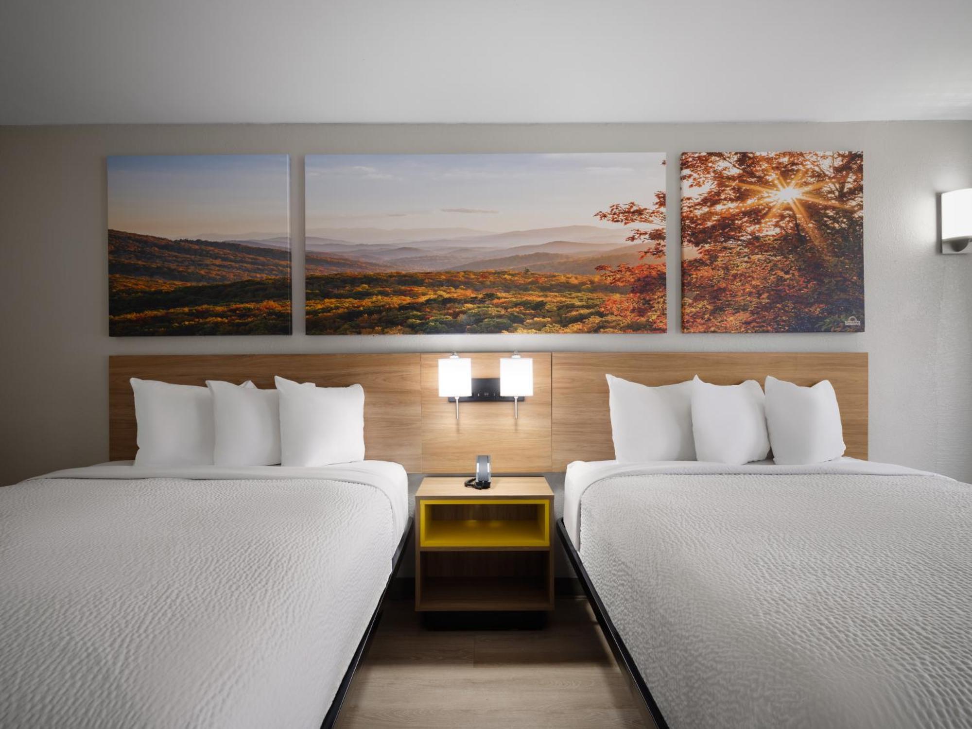Days-Inn By Wyndham Montgomery I-85 エクステリア 写真