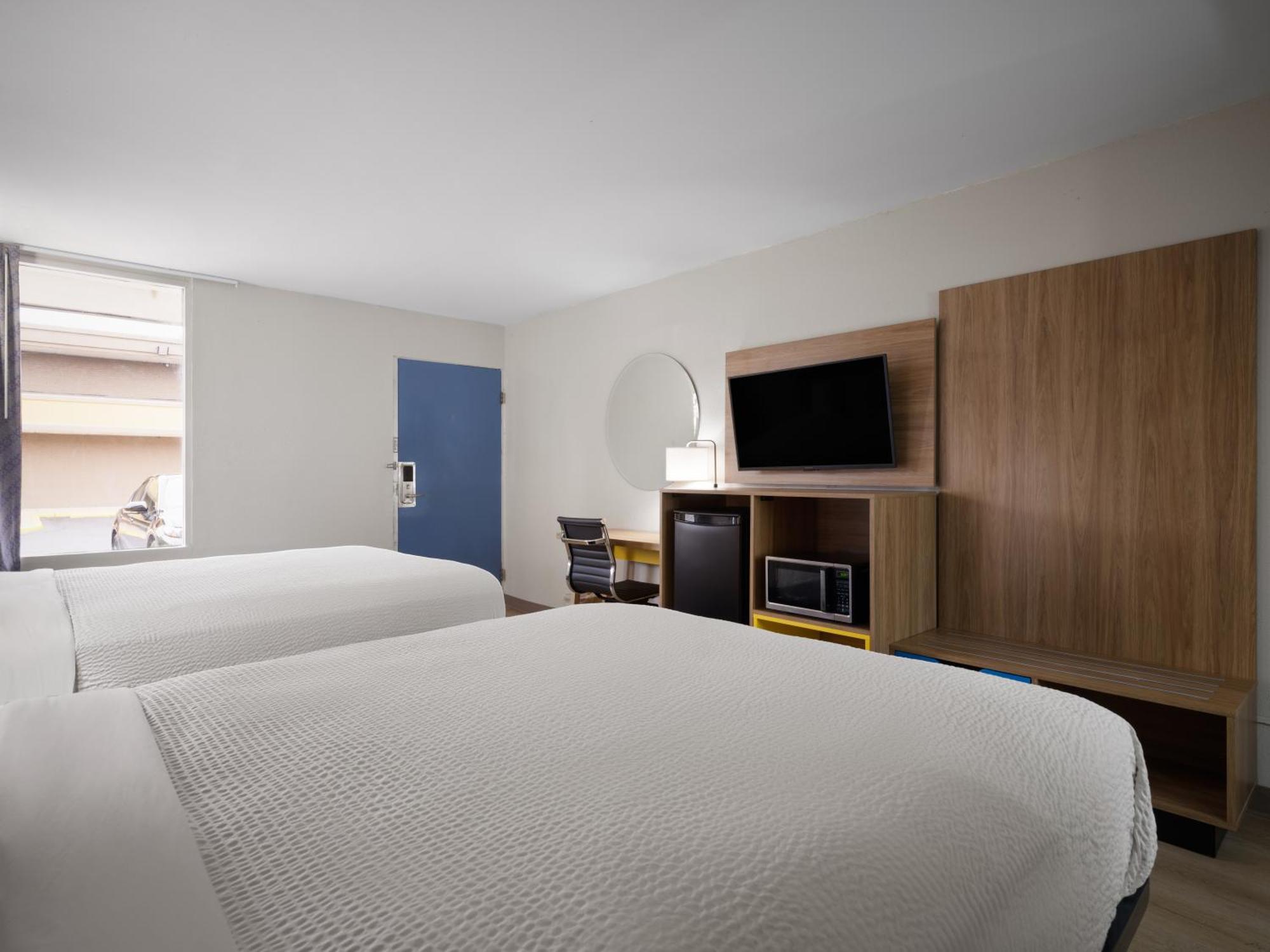 Days-Inn By Wyndham Montgomery I-85 エクステリア 写真