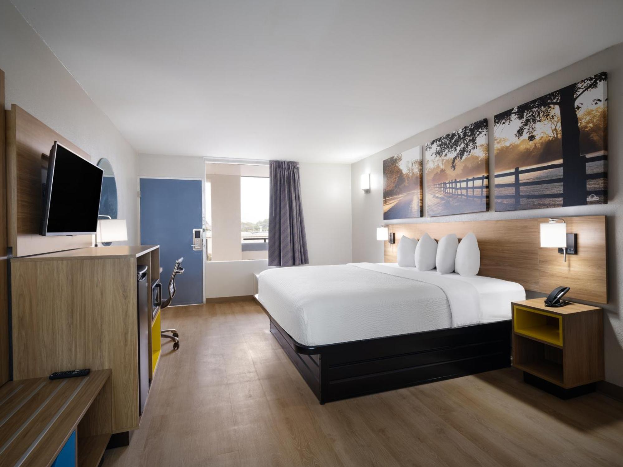 Days-Inn By Wyndham Montgomery I-85 エクステリア 写真
