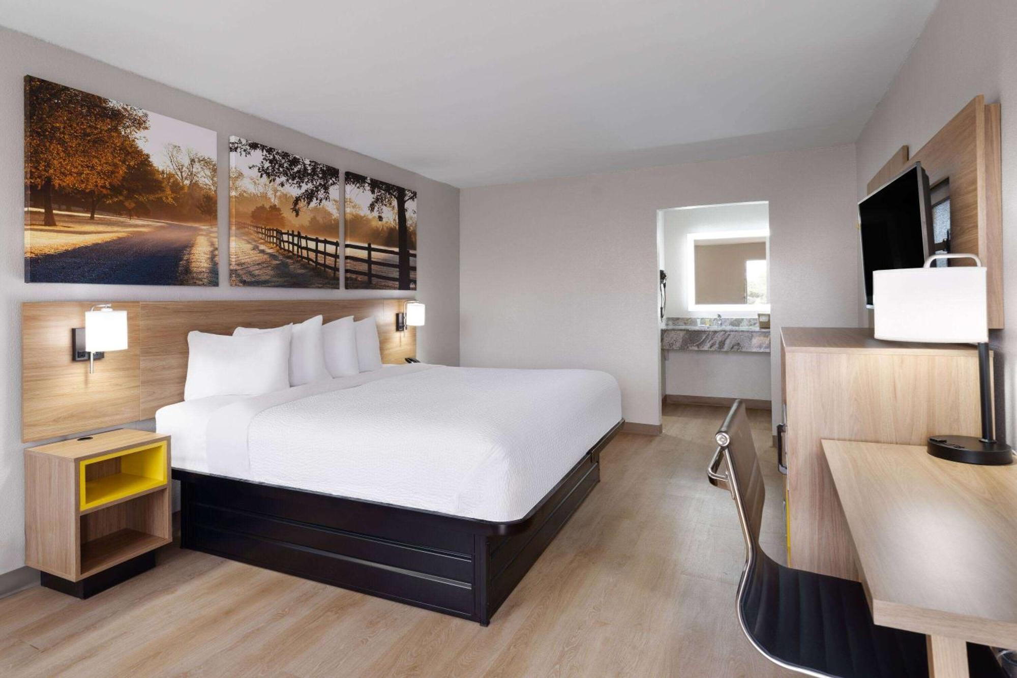 Days-Inn By Wyndham Montgomery I-85 エクステリア 写真