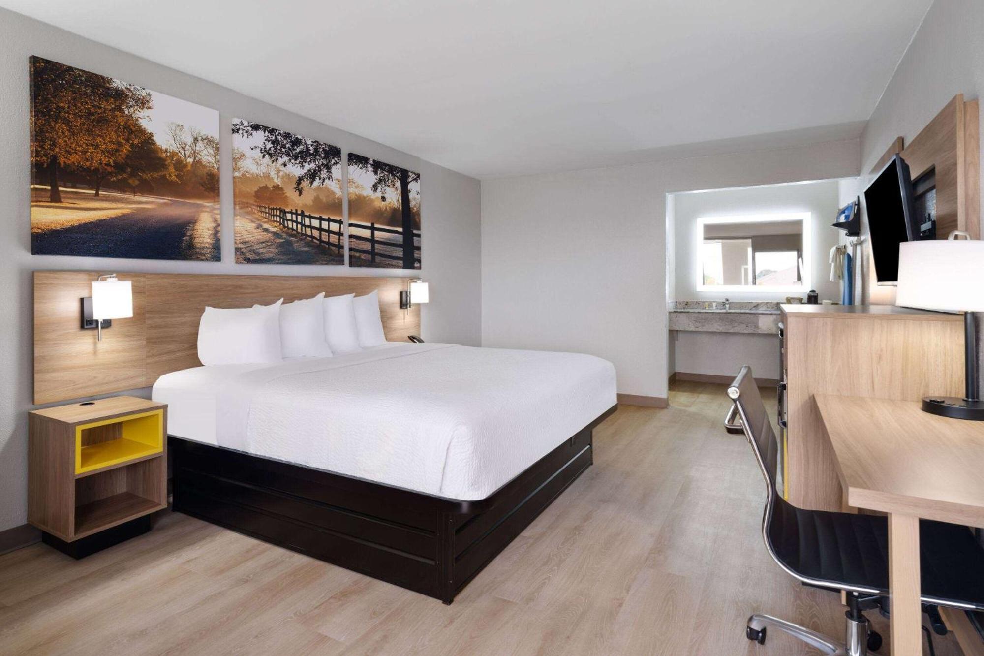 Days-Inn By Wyndham Montgomery I-85 エクステリア 写真