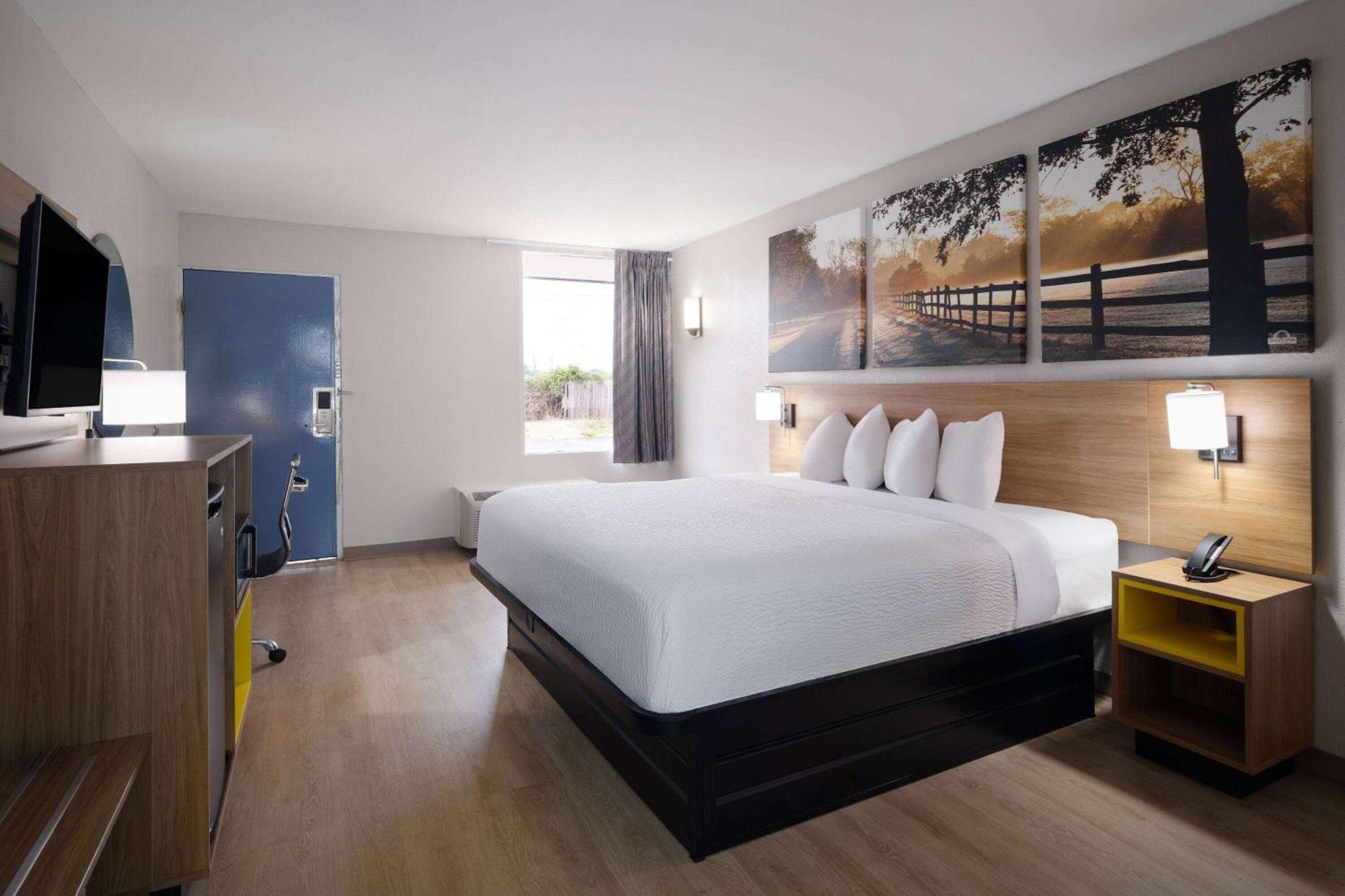 Days-Inn By Wyndham Montgomery I-85 エクステリア 写真