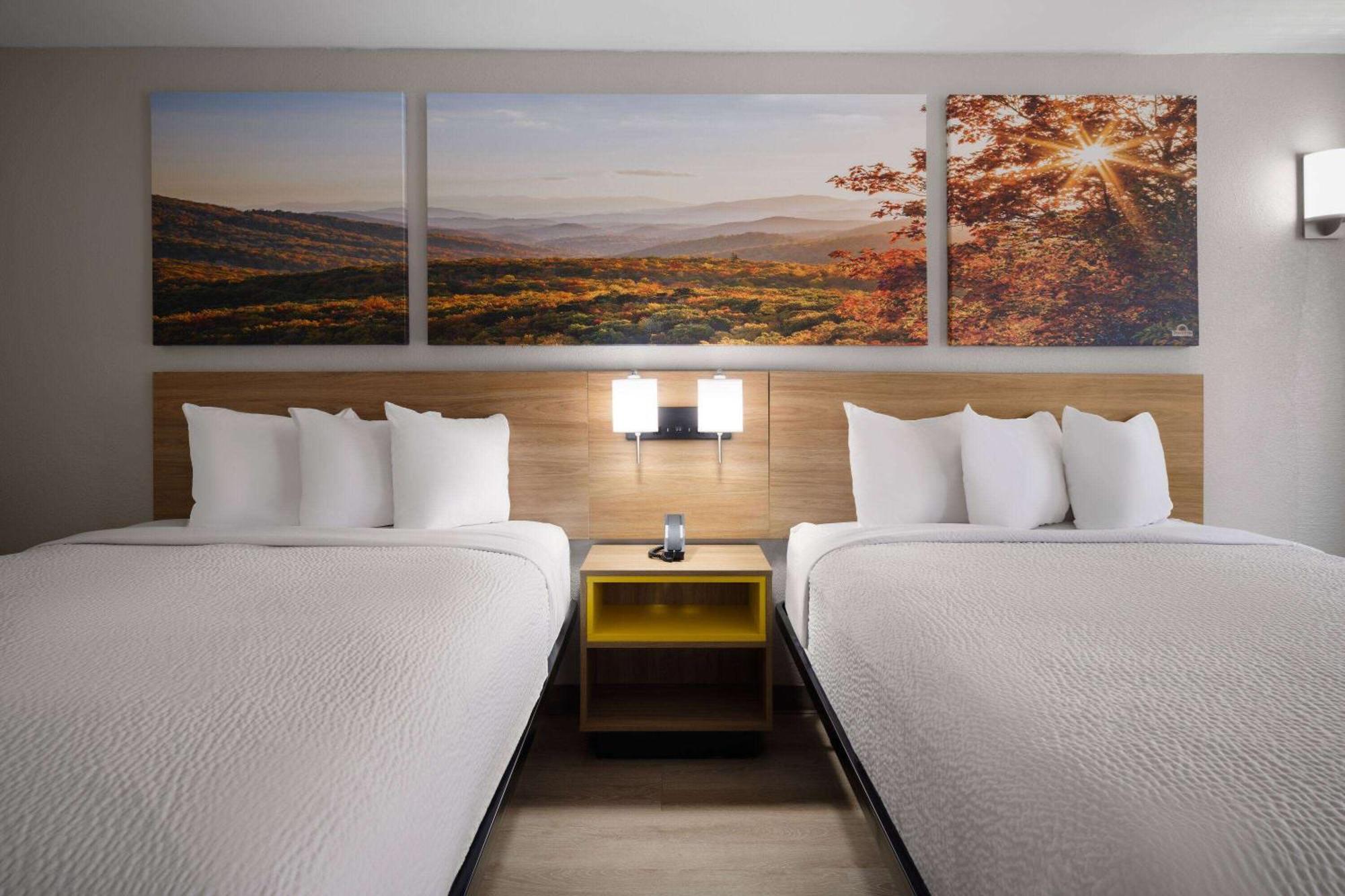 Days-Inn By Wyndham Montgomery I-85 エクステリア 写真